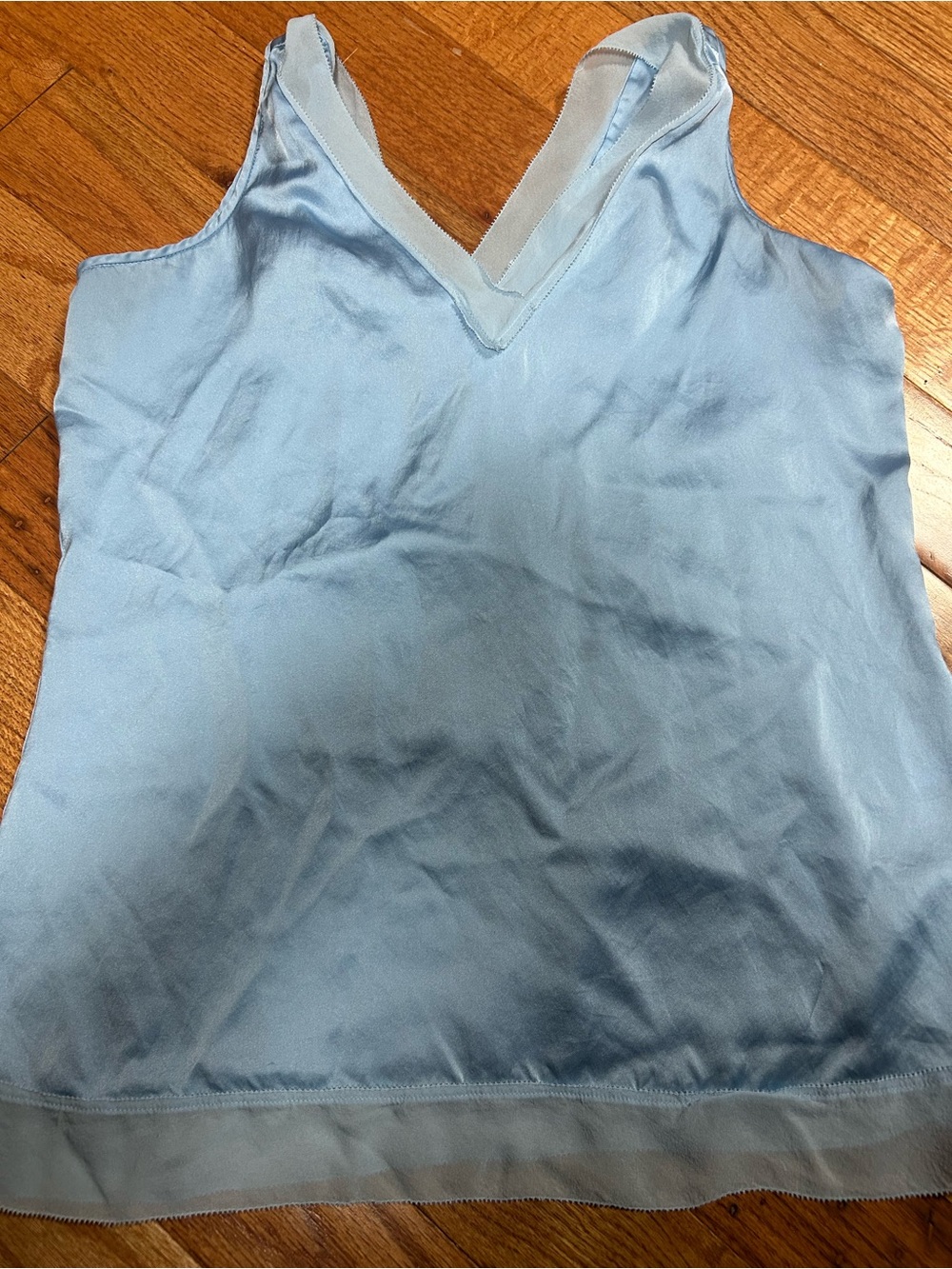100% silk etcetera Light Blue V-Neck Women’s Tank Top size 6